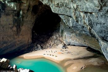 Ngoài Sơn Đoòng, đây là 6 hang động bạn phải khám phá ở Quảng Bình